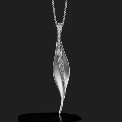 Simon G. Fallen Leaves Pendant Necklace in 18k Gold with Diamonds Clearance